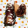 BANANA SWEET ROLL WITH BEETROOT GRANULES
